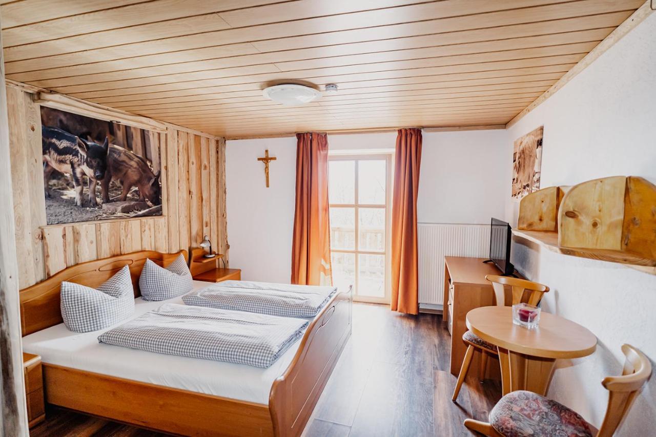 Landhotel Zum Matthiasl Bischofsreut Dış mekan fotoğraf